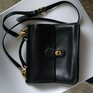 Coach Willis 9927; Vintage Black Leather Coach Satchel purse, turn key closure.
